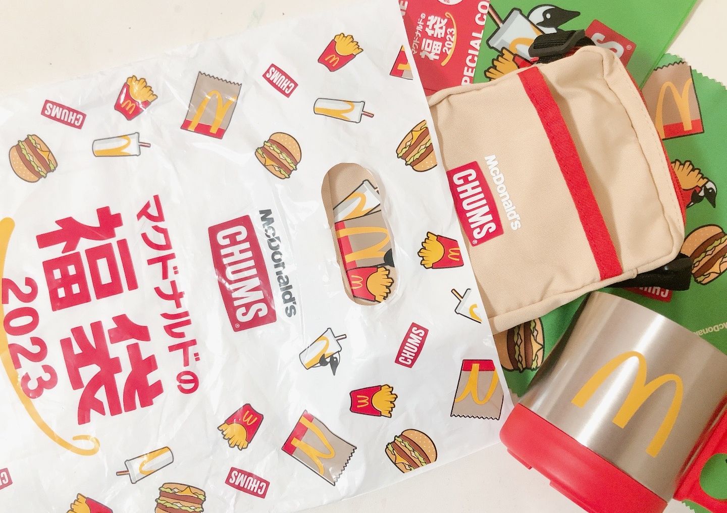 マクドナルド福袋 2023 CHUMS 商品無料券　3030円相当 チャムス