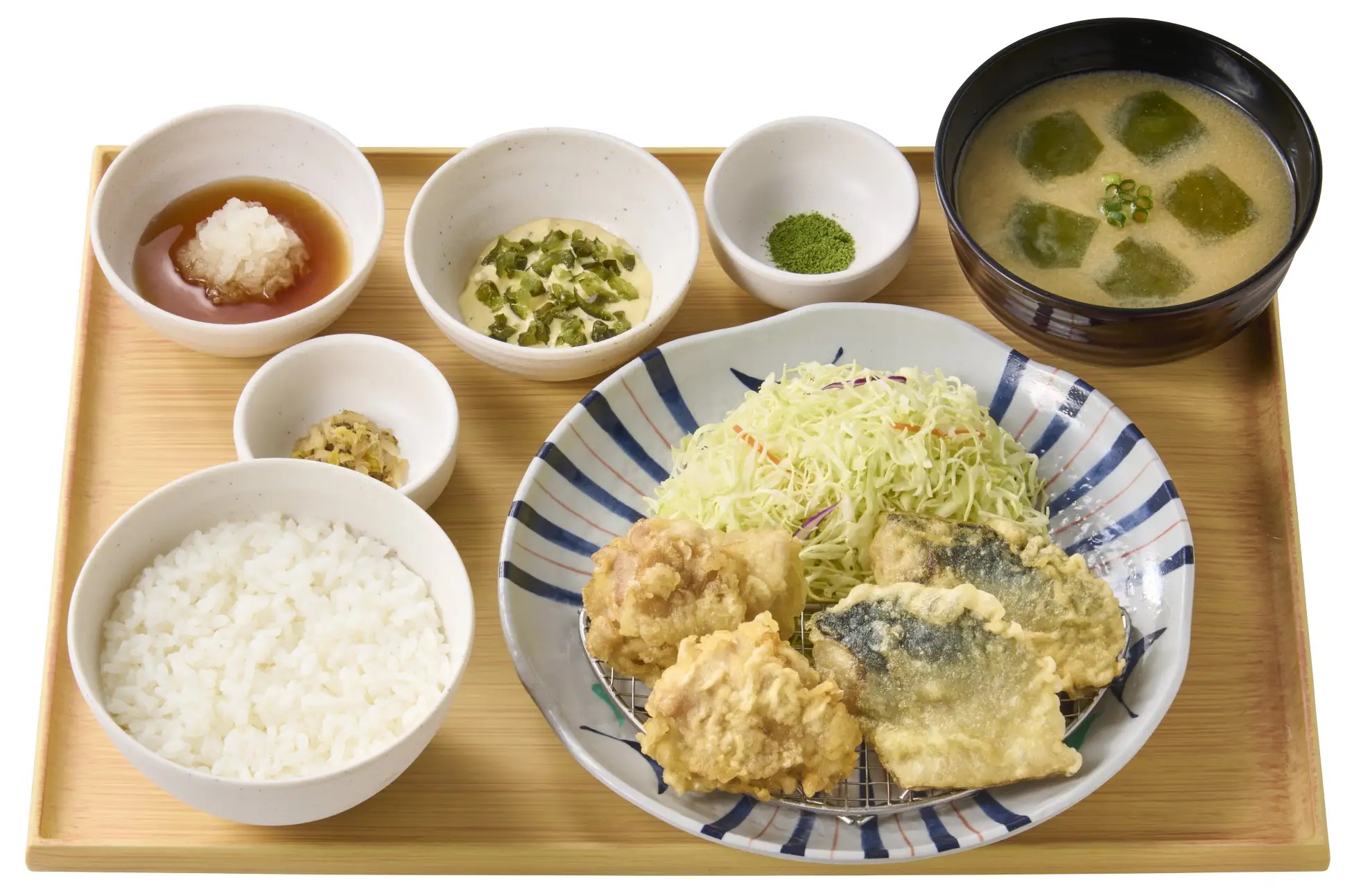 やよい軒 「鶏とサバの天ぷら定食(とり天2個･サバ天2個)」