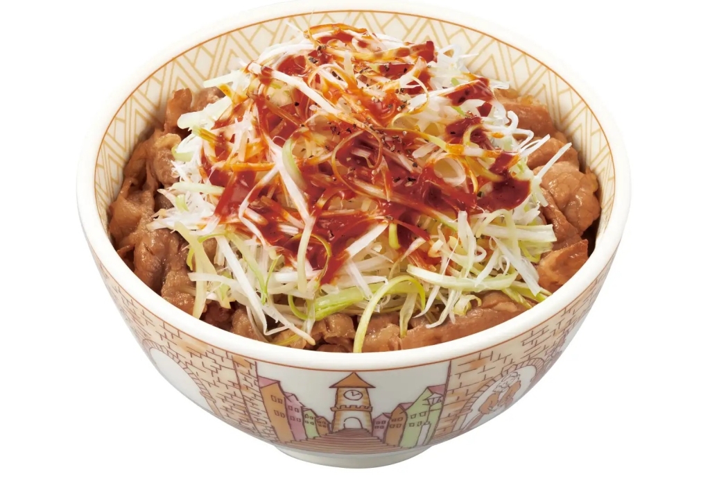 すき家 「赤だれ白髪ねぎ牛丼」