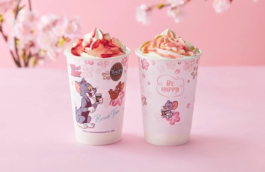 トムとジェリー×タリーズコーヒー 「&TEA 桜香る ピーチメルバロイヤルミルクティー」「桜舞う ハニークリームラテ」